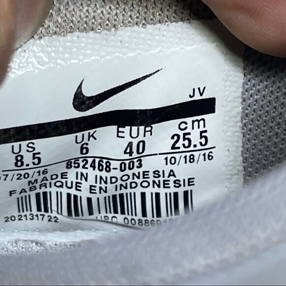 Nike Womens FS Lite Run 4 Athletic Shoes Green 852468-003 Lace Up Low Top 8.5 - Picture 7 of 7